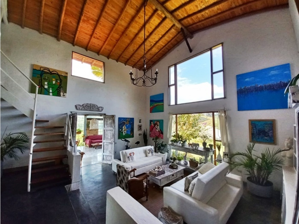 Venta finca en Marinilla con 2 construcciones y lote de 11.770 m² — foto 3