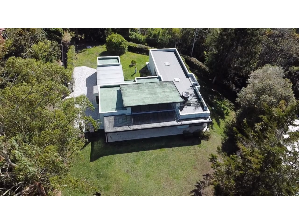 Arriendo casa campestre moderna en El Carmen con vista y lote 3.500 m² — foto 2