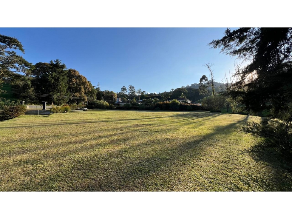 Venta lote campestre 2.400 m² en Llanogrande Vereda Guayabito