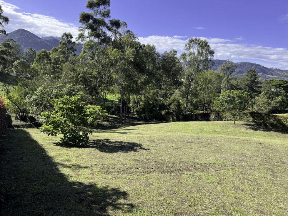 Venta lote de 3.374 m² en unidad cerrada en la Ceja — foto 3