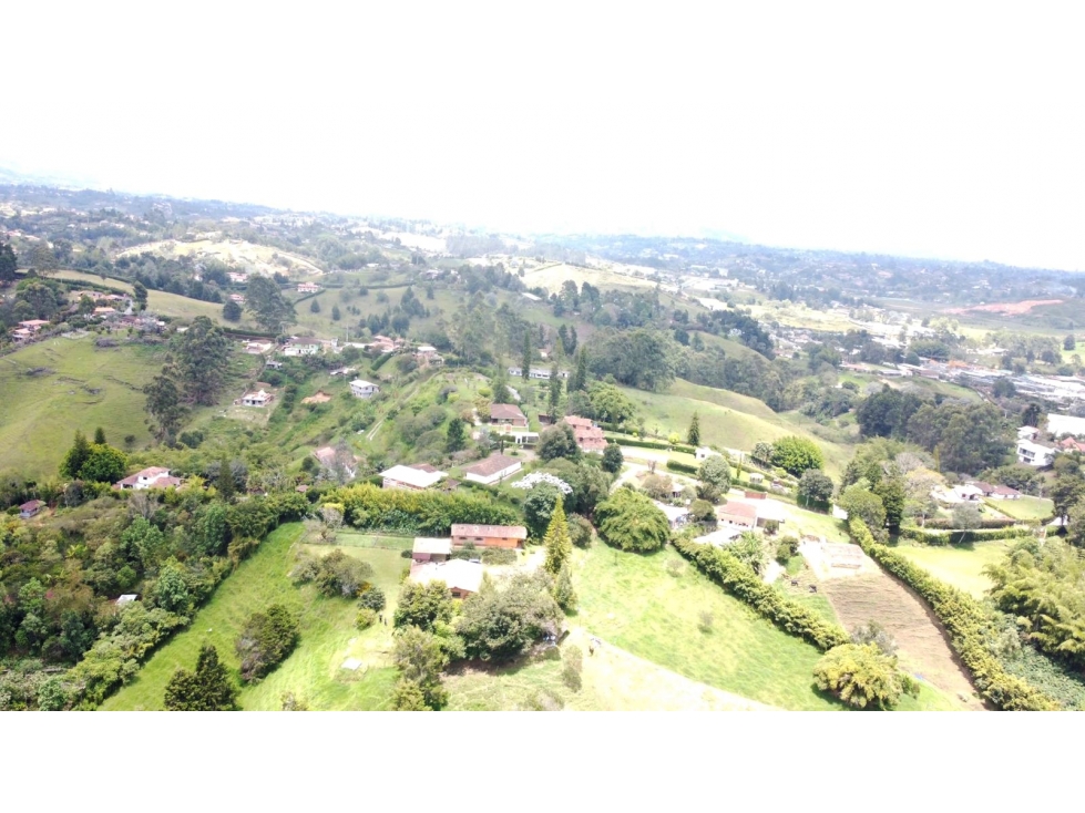 Venta casa campestre en Rionegro con lote agropecuario — foto 6