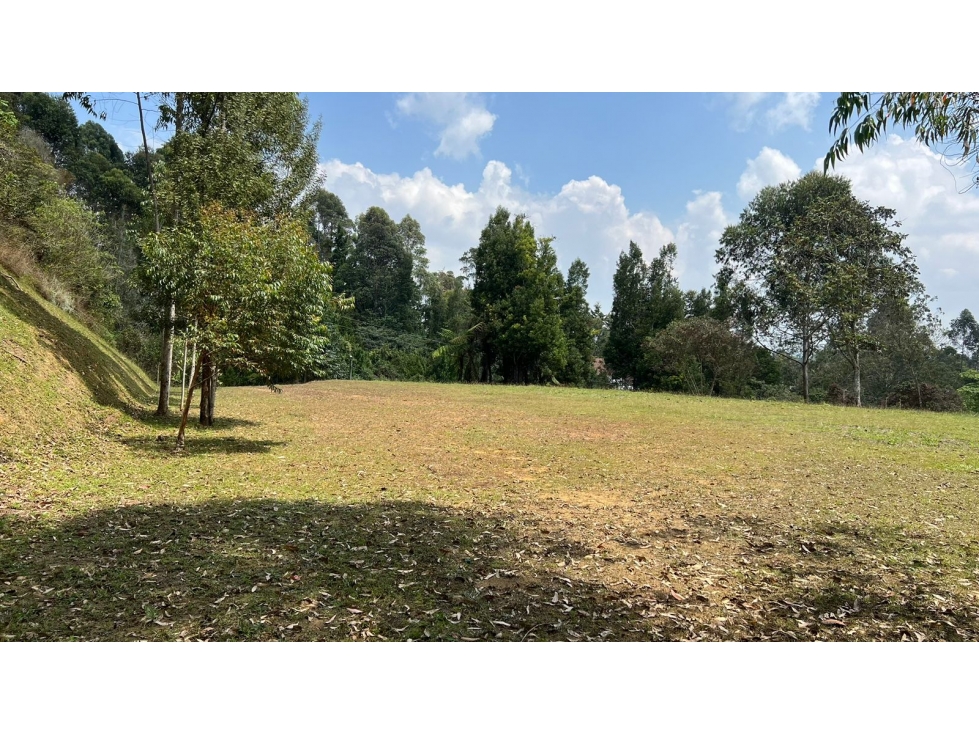 Venta de lote campestre independiente 5.744 m² en Rionegro, Antioquia — foto 3