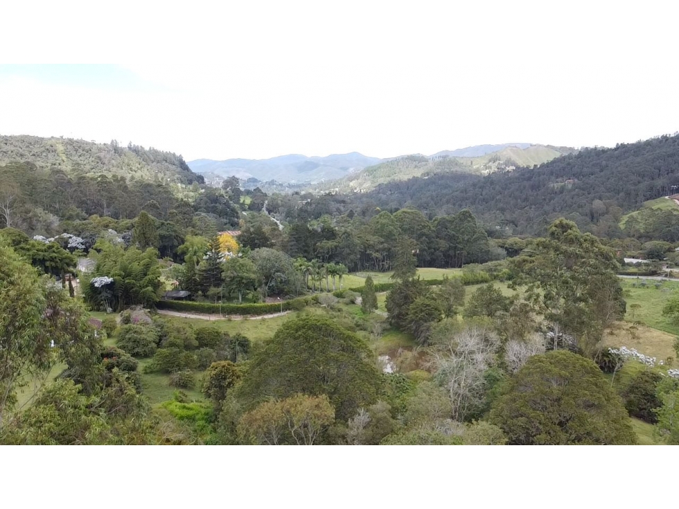 Lote independiete de 5.200 m2 por Eafit en llanogrande Rionegro — foto 4