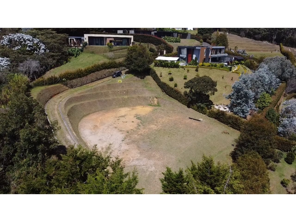 Venta lote en Sajonia con vista al Valle y bosque de reserva — foto 4