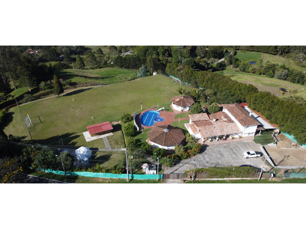 Finca en la Ceja ideal para eventos para 40 personas y cancha futbol — foto 2