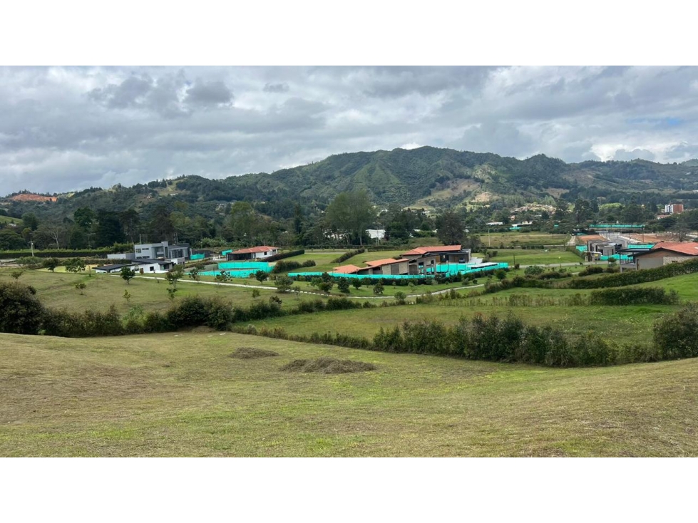 Venta lote de 1.415 m² en unidad cerrada en La Ceja — foto 4