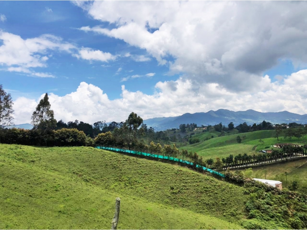 Venta lote en San Antonio de Rionegro con casa campesina — foto 3