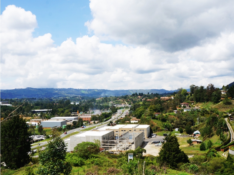 Venta casa campestre en Guarne con lote de 60.000 m² — foto 2