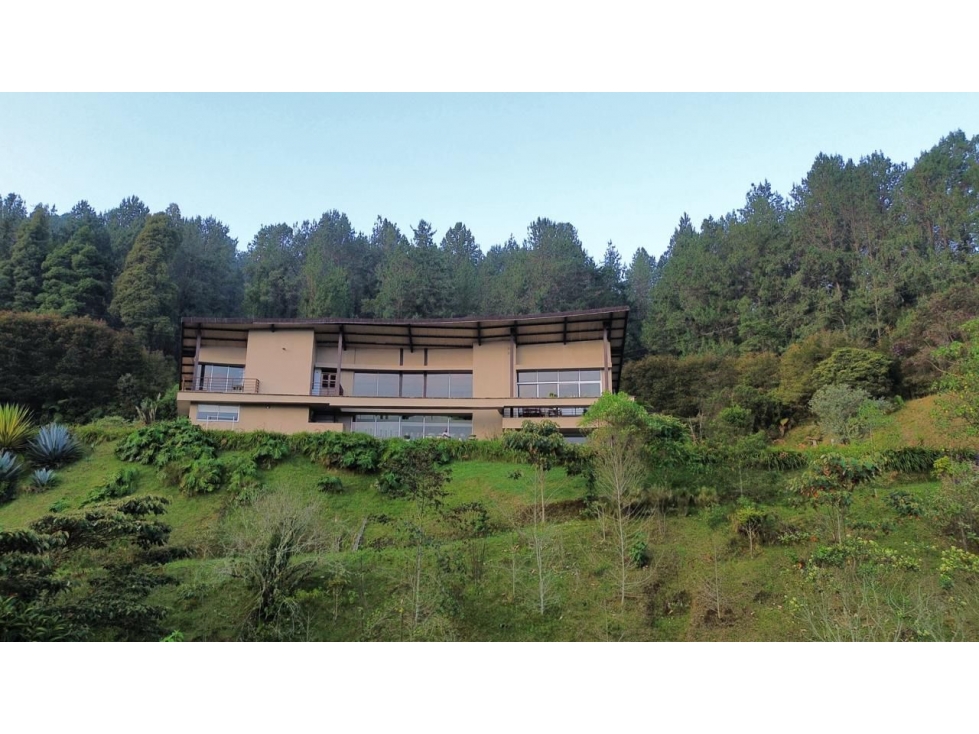 Venta casa campestre en El Retiro con 8.153 m² y vista natural — foto 2