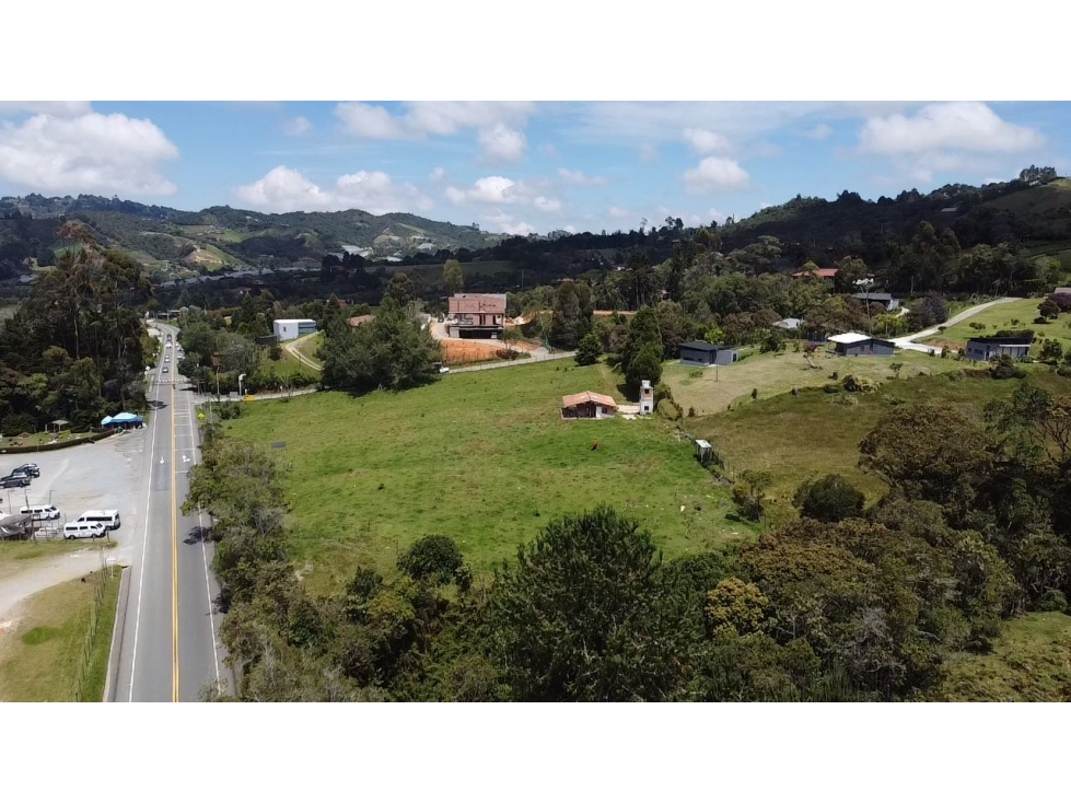 lote de 11.200 comercial en la variante a aeropuerto de Rionegro — foto 4