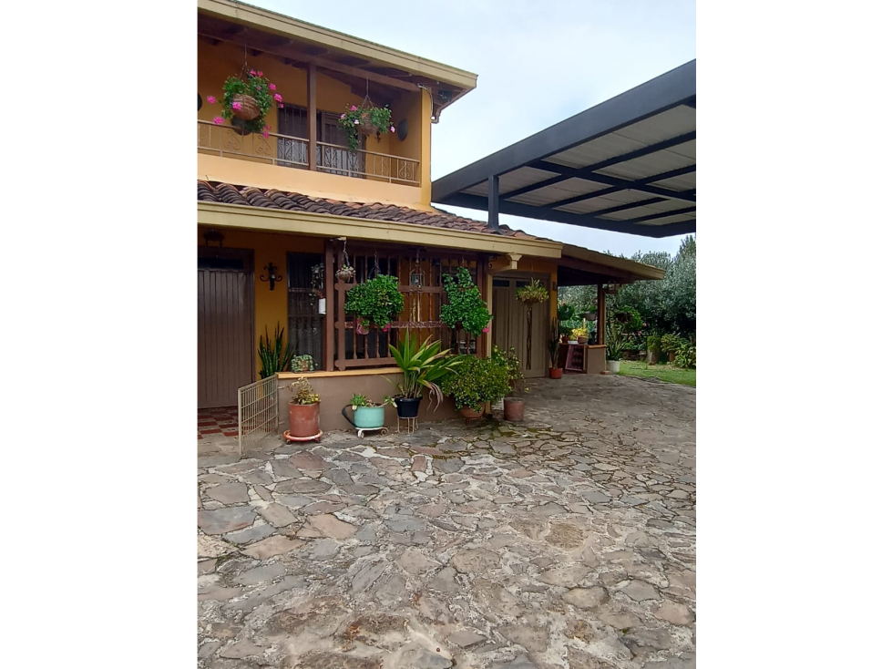 Venta casa campestre con 5 pesebreras y piscina en Guarne — foto 6