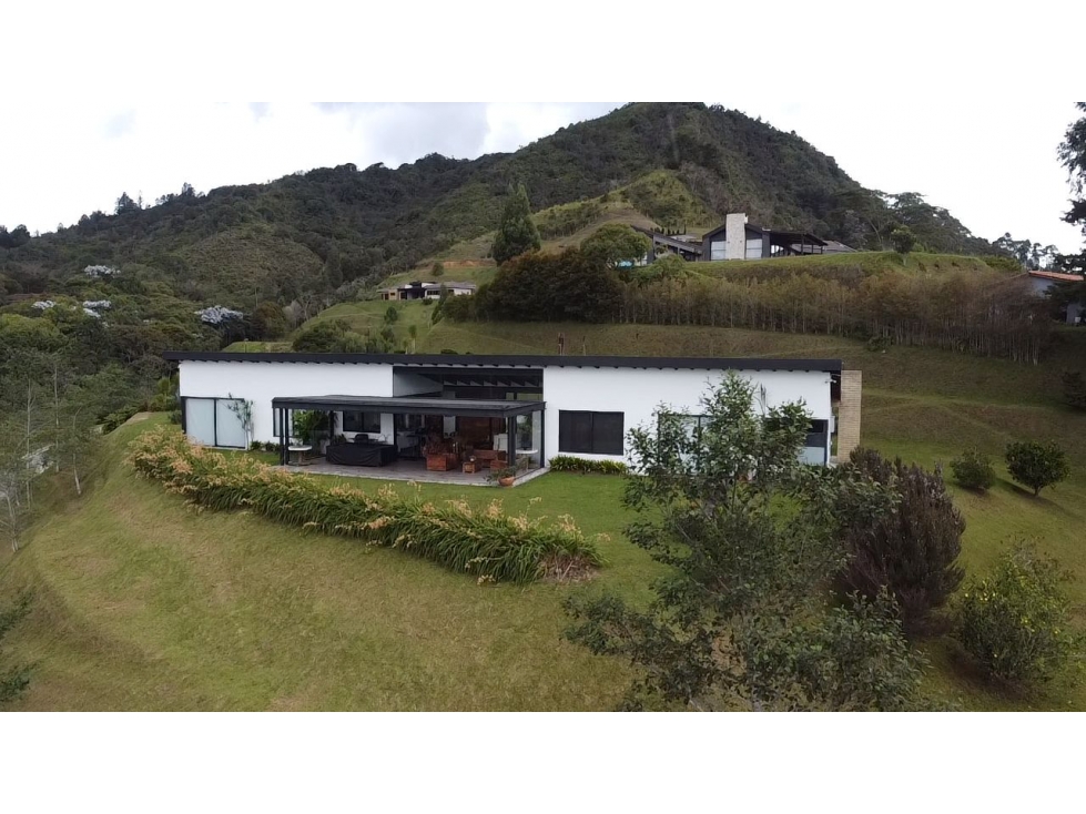 Casa finca de 450 m² en Pontezuela en unidad cerrada — foto 5