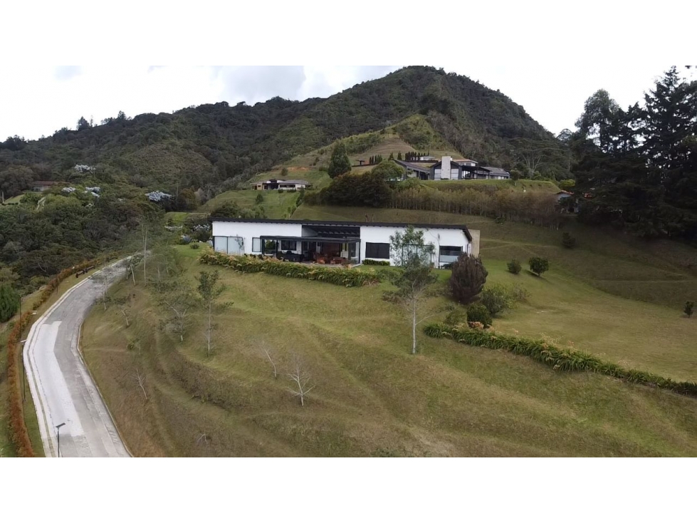 Casa finca de 450 m² en Pontezuela en unidad cerrada — foto 6