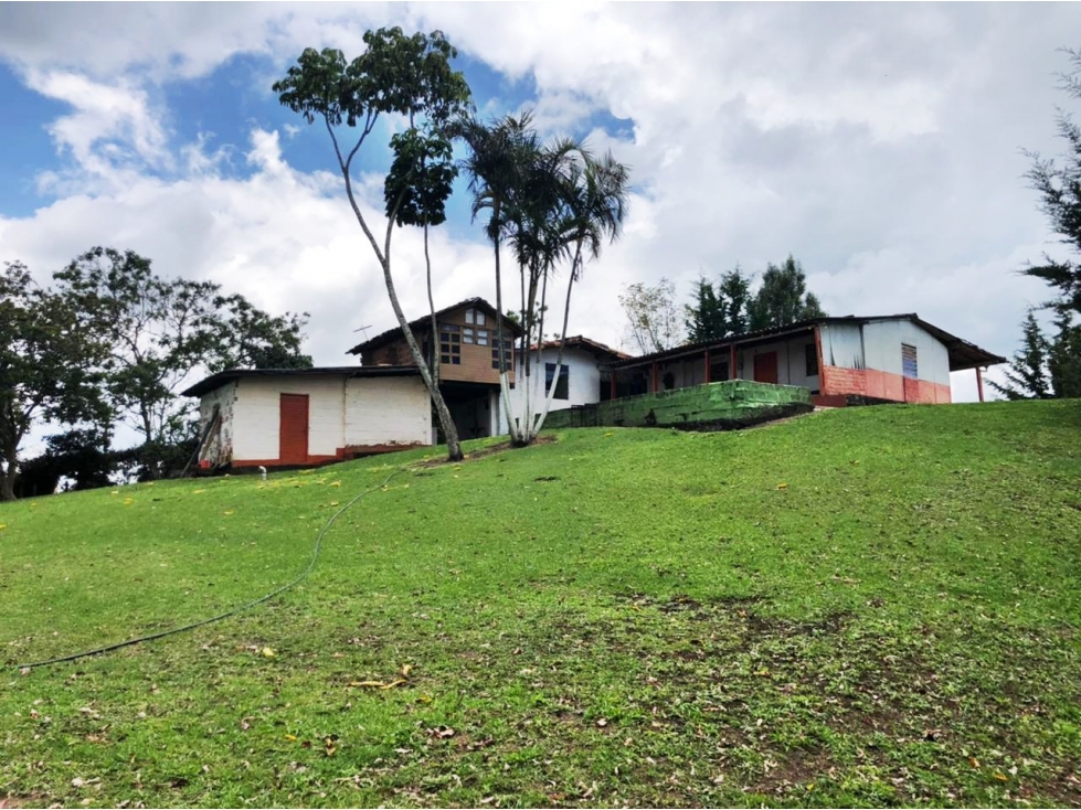 Venta lote en San Antonio de Rionegro con casa campesina — foto 4
