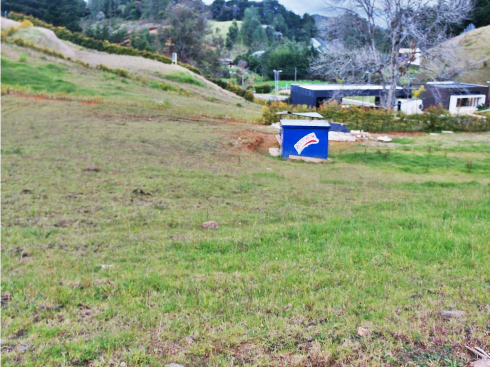 Venta de lote en unidad cerrada 2.225 m² El Retiro, Antioquia — foto 4