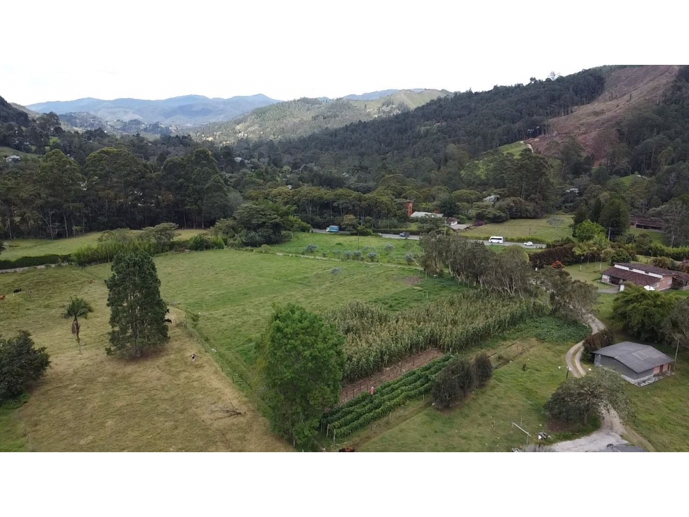 Lote independiete de 5.200 m2 por Eafit en llanogrande Rionegro — foto 5