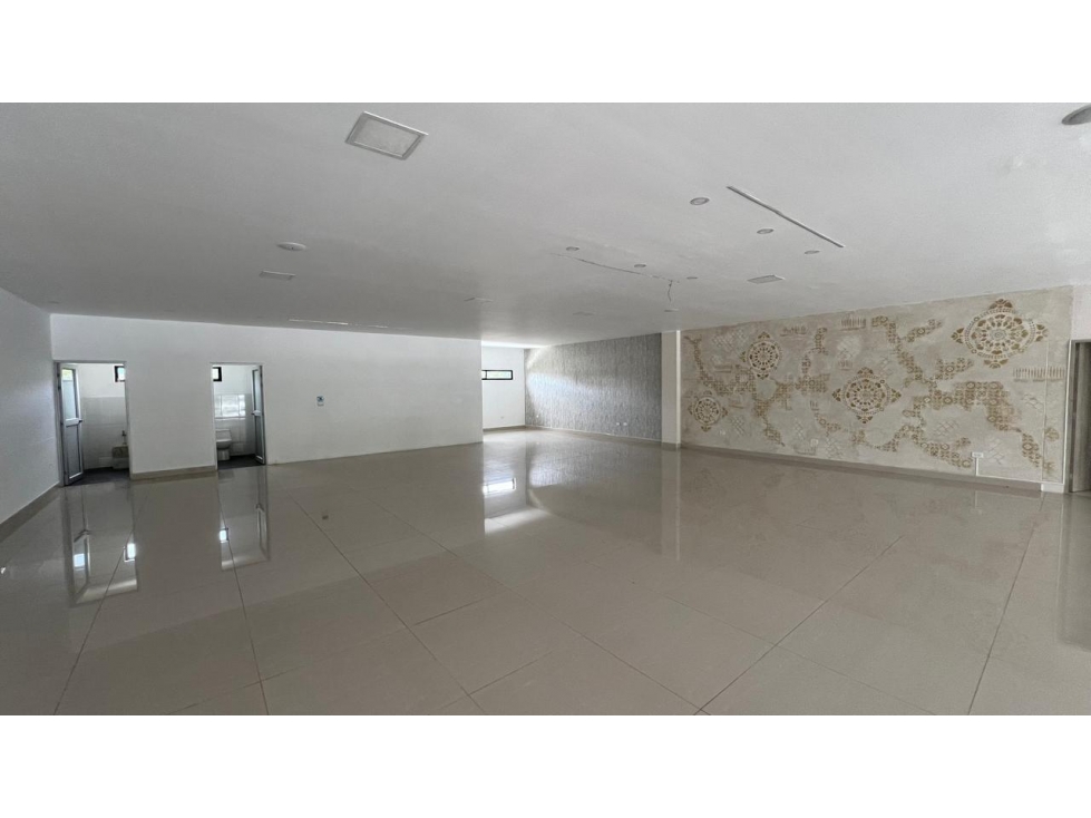 Alquiler de local comercial en mall plaza Toledo en Llanogrande — foto 4