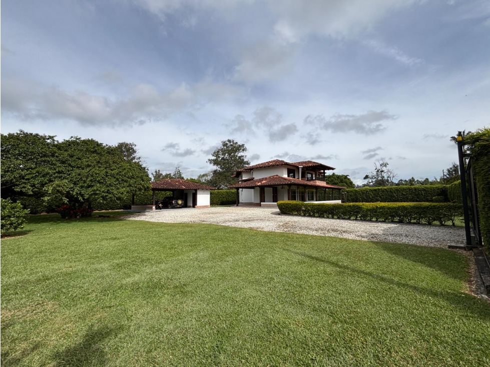 Arriendo casa campestre en Llanogrande con lote plano Y 6 habitaciones — foto 6