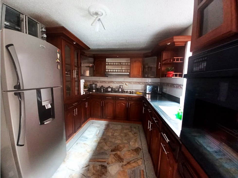 CASA EN VENTA EN UNIDAD RIONEGRO DE 117M2 2 NIVELES — foto 2