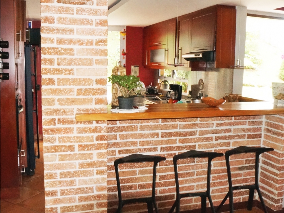 Venta casa en Alto del Escobero, Envigado 4 alcobas Terraza y estudio — foto 4