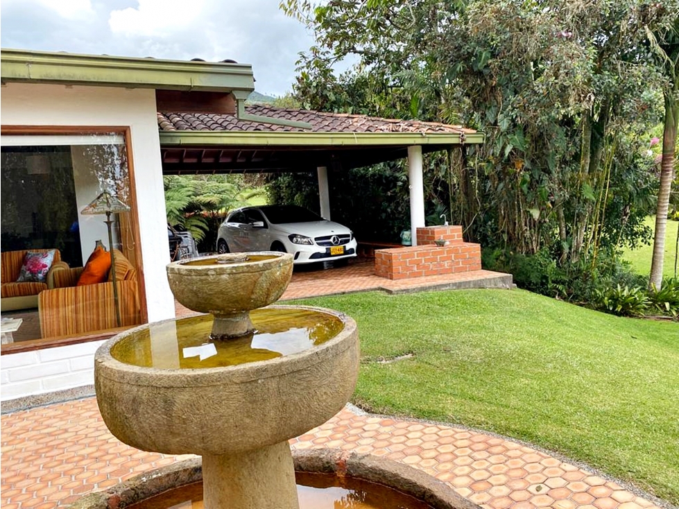 Venta casa campestre en El Retiro en parcelación con lago — foto 4