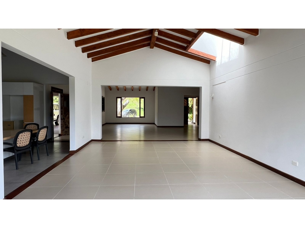 Venta/Arriendo casa campestre El Retiro-Llanogrande lote 10.000 m² — foto 3
