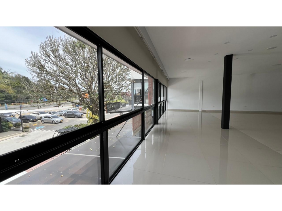 Alquiler de local comercial en mall plaza Toledo en Llanogrande — foto 6