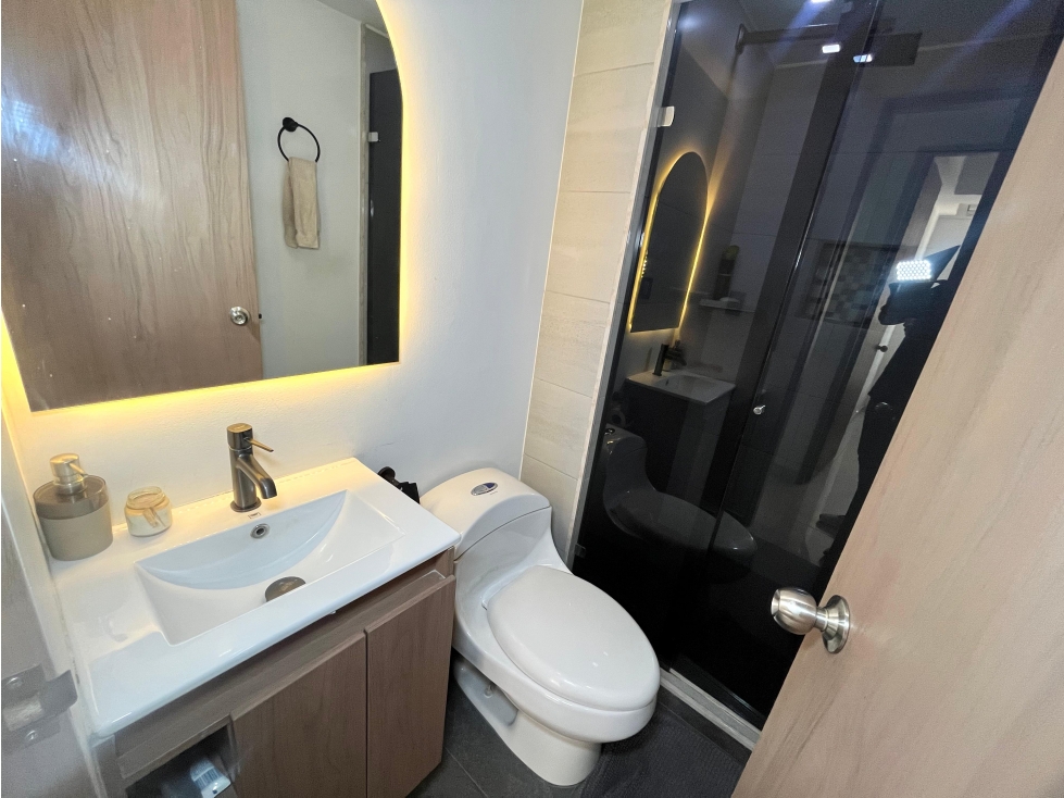 Apartamento en venta en Calasanz Parte Baja Acabados de Lujo — foto 4