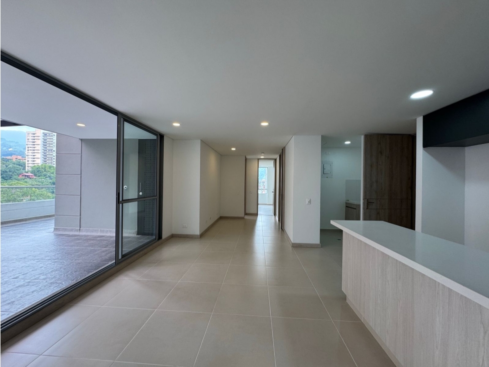 Venta de Apartamento en Envigado Loma de los Mesa - 4