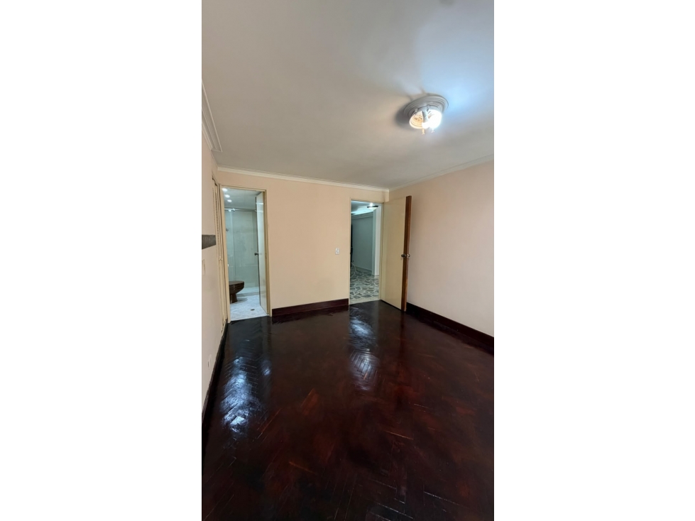 Se vende apartamento Florida Nueva cerca a el estadio