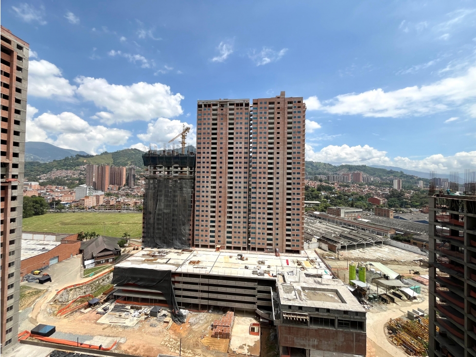 Apartamento en venta Ciudad Coltejer 2 parqueaderos y util — foto 2