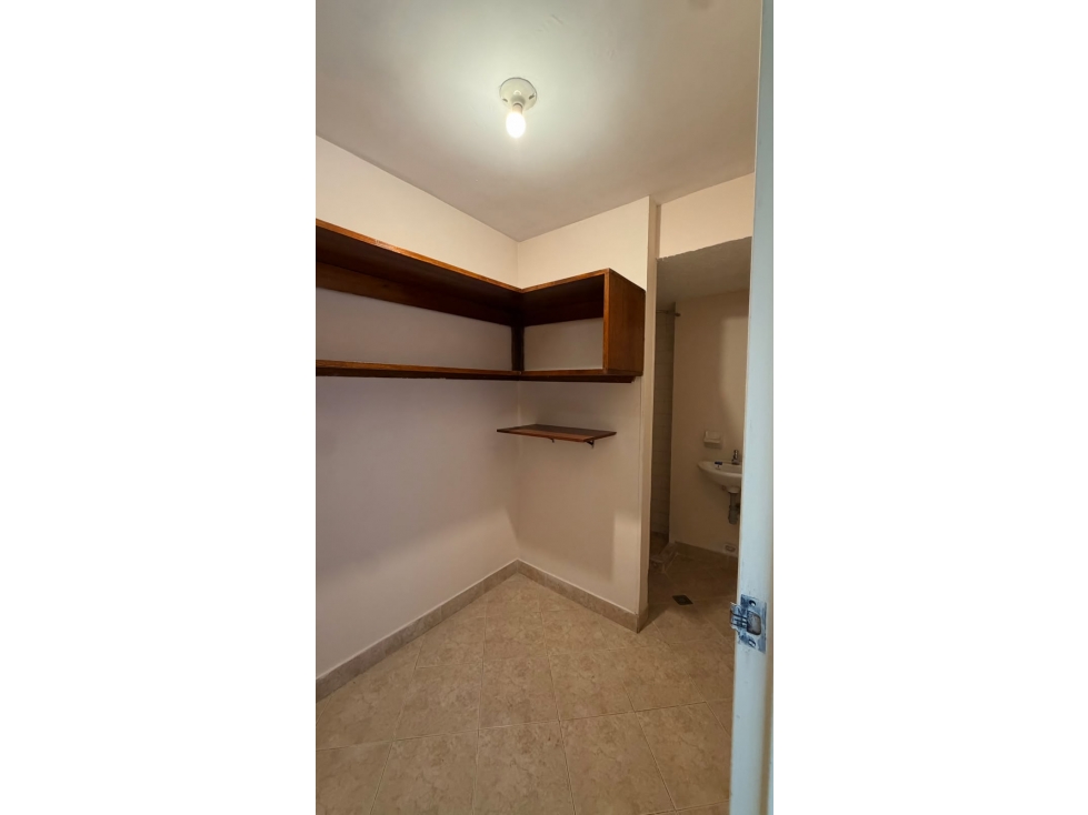 Se vende apartamento Florida Nueva cerca a el estadio — foto 4