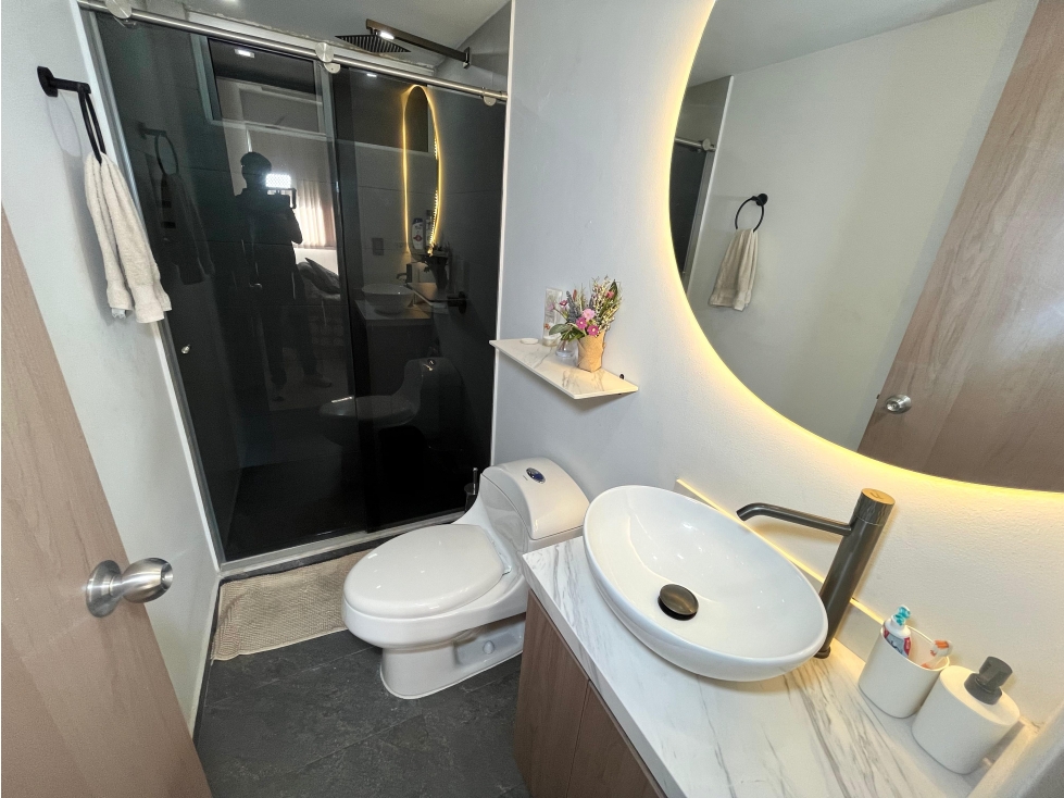Apartamento en venta en Calasanz Parte Baja Acabados de Lujo — foto 3