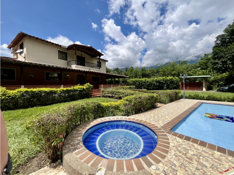 Finca Exclusiva en San Jerónimo con Piscina y Amplios Espacios — foto 3
