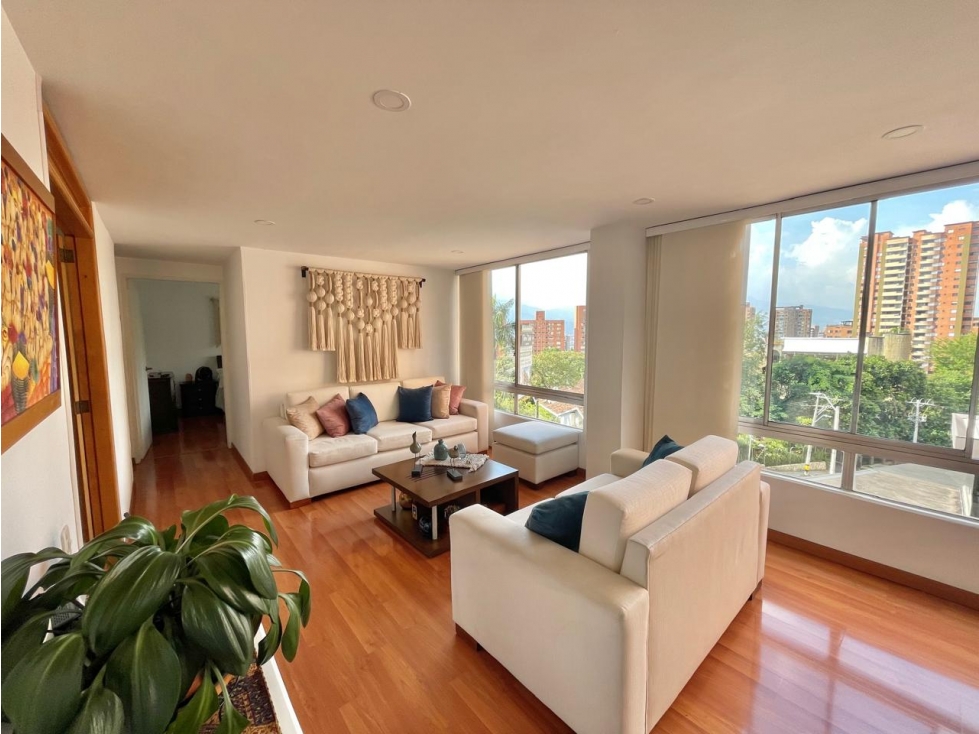 Venta de apartamento en el Poblado