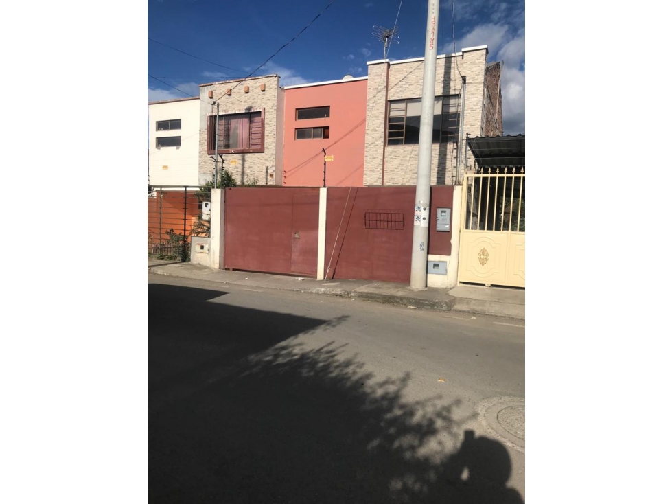 Casa en Venta Centro de Ricaurte Cuenca - 2