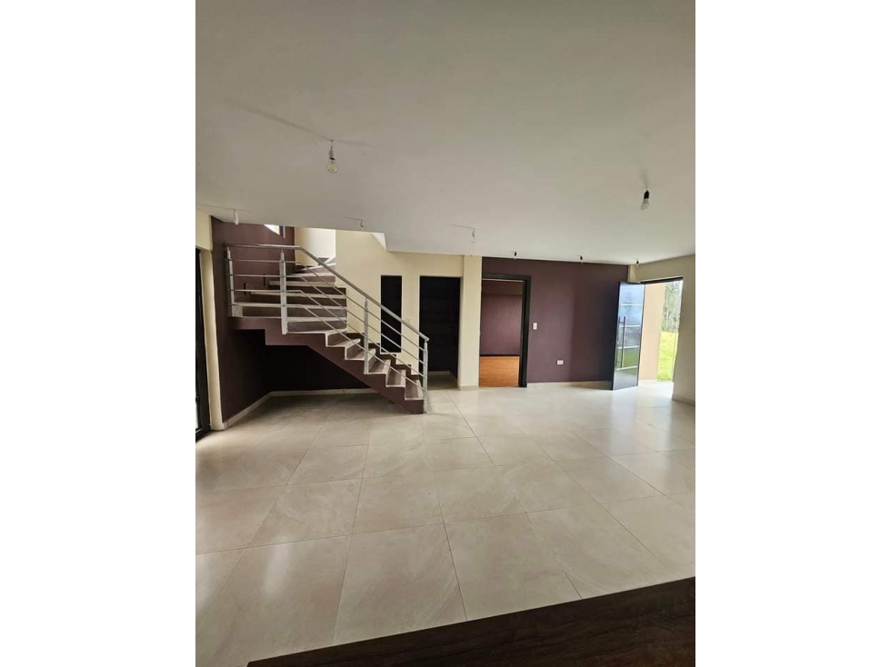 CASA EN VENTA EN RICAURTE LA DOLOROSA - 2