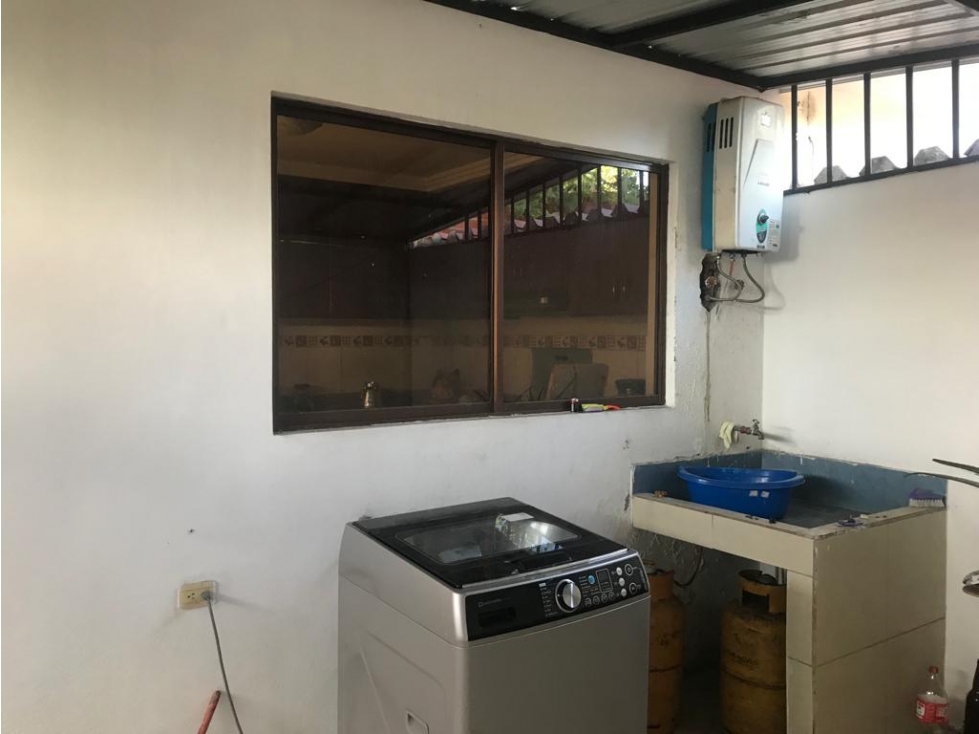 Casa en Venta Centro de Ricaurte Cuenca - 6