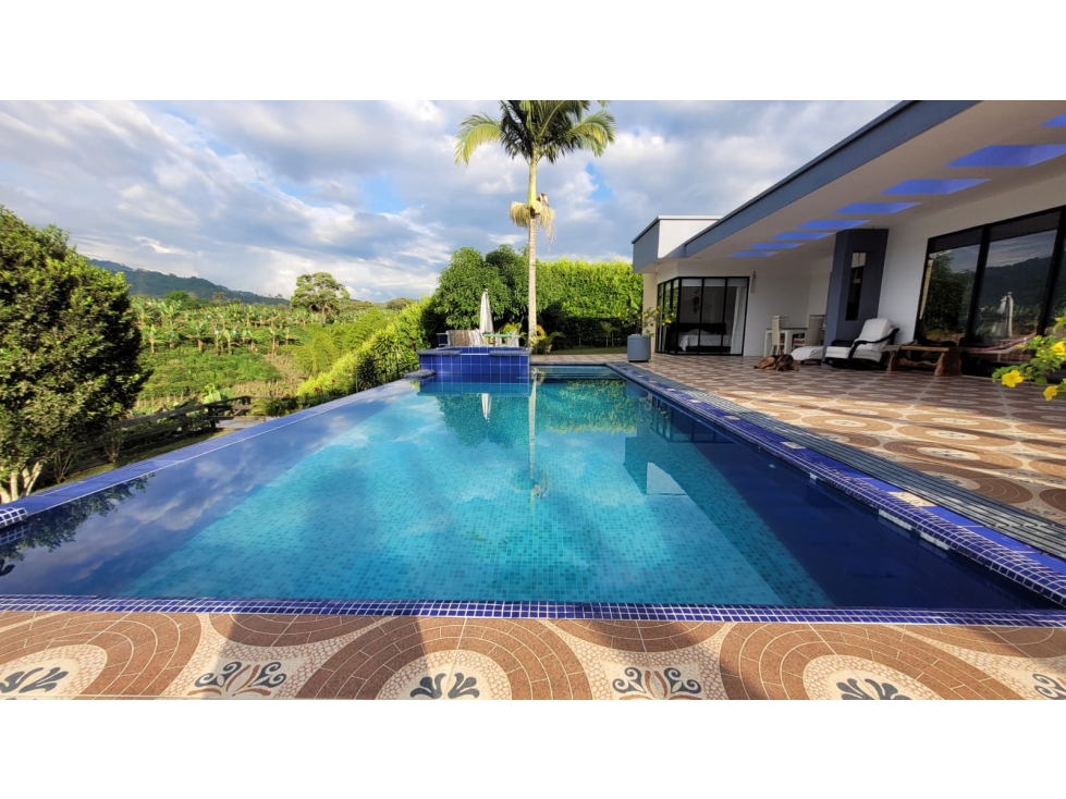 En venta Casa Campestre en Combia , Pereira