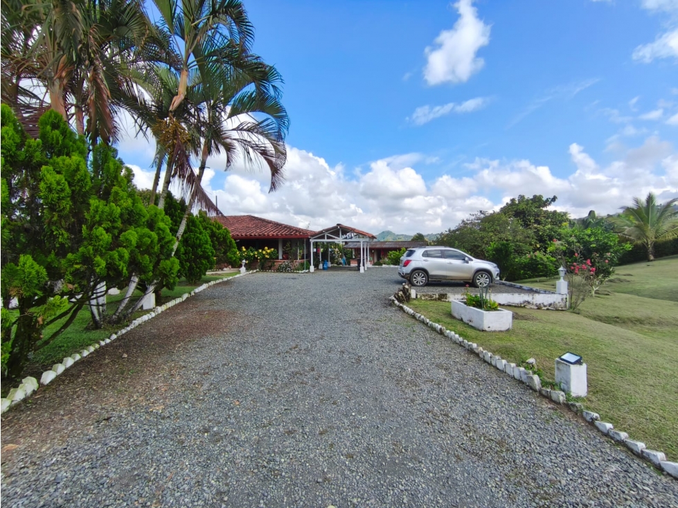 En venta finca en Altagracia Pereira — foto 2