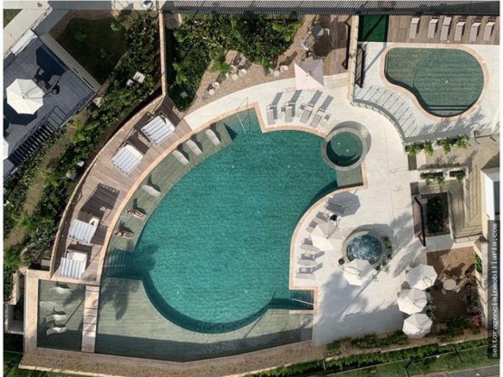 En venta apartamento en La Quinta Club House