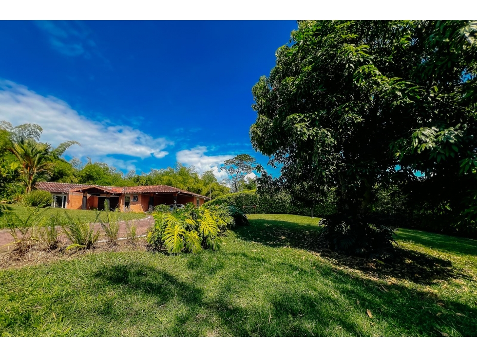 En venta Casa Campestre en Cerritos en Condominio Cerrado — foto 2