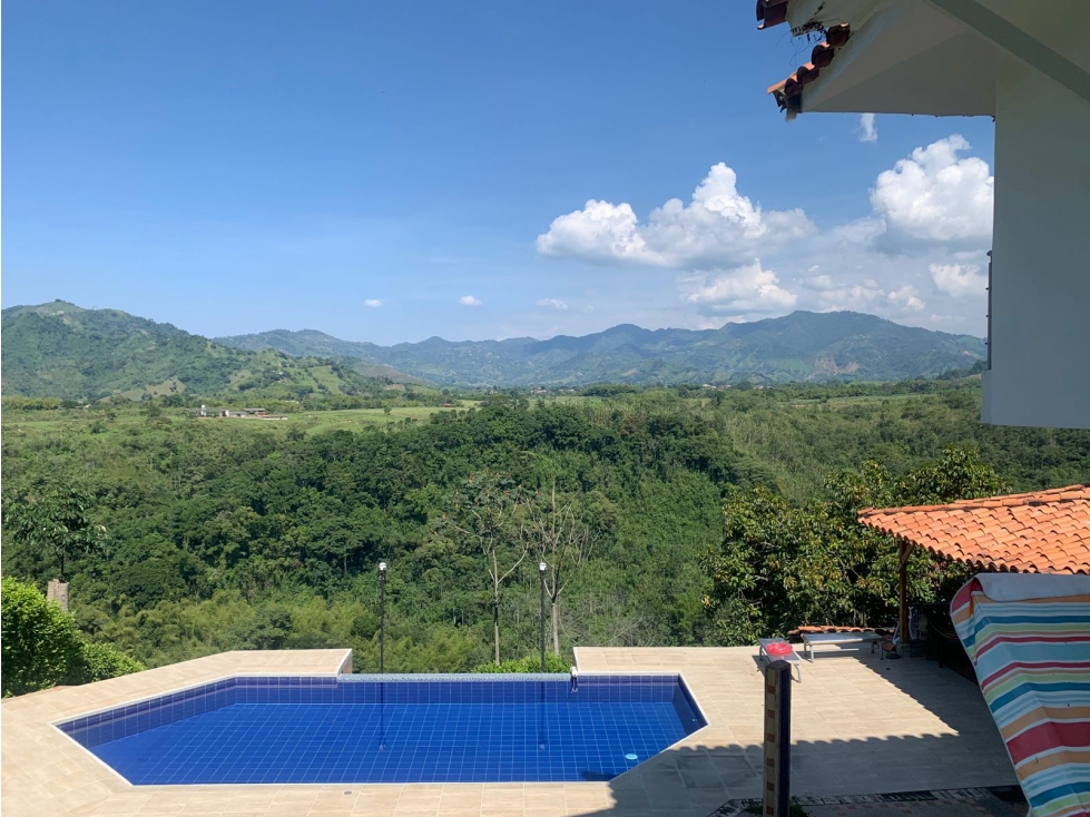 En Venta Casa Campestre en Cerritos