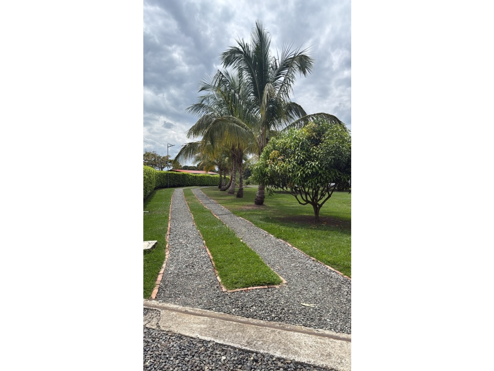 En venta casa campestre en condominio vía Alcalá , Pereira