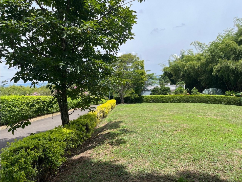 En venta lote en conjunto Cerrado - Cerritos