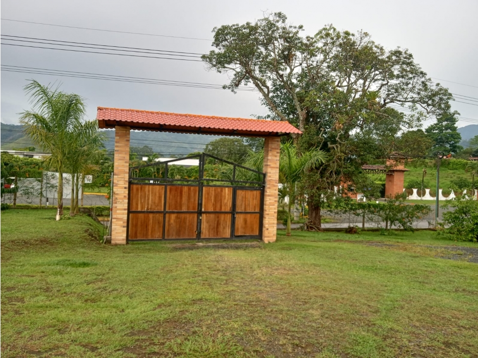 En venta Casa Campestre en Combia