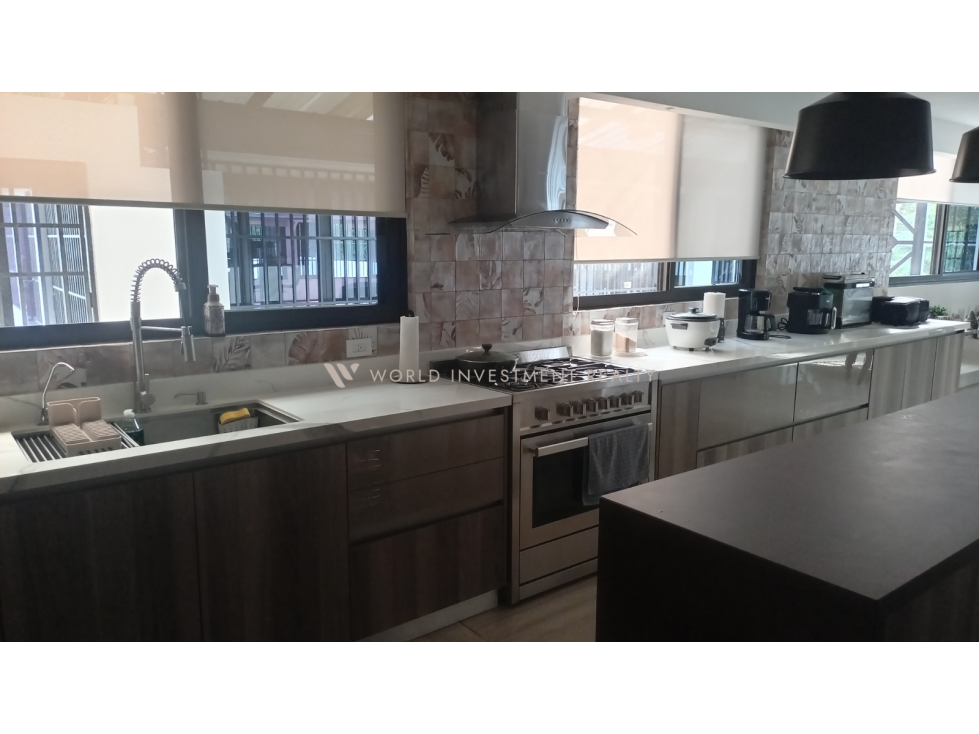 Venta de Casa en La Alameda ideal para Embajadas — foto 6