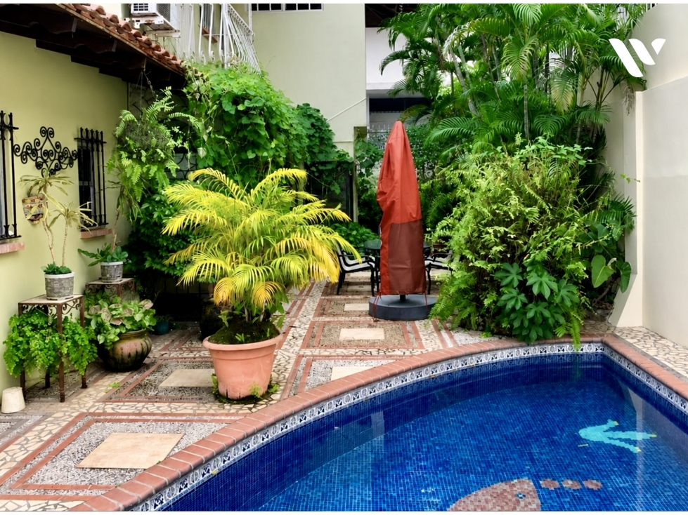 SE VENDE CASA EN LA ALAMEDA