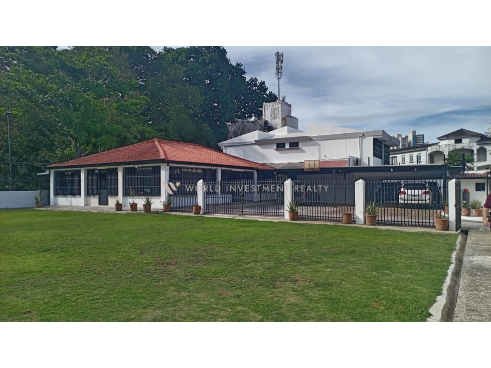 Venta de Casa en La Alameda ideal para Embajadas