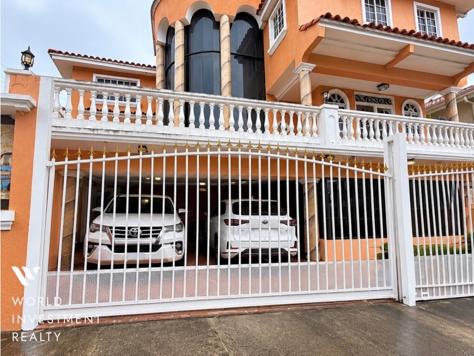 ESPECTACULAR CASA EN VENTA CON PISCINA EN ALTOS DE PANAMA — foto 2